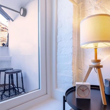 Vibrant Flat 5 Minutes Walk To Istiklal In Beyoglu Leilighet Istanbul Eksteriør bilde