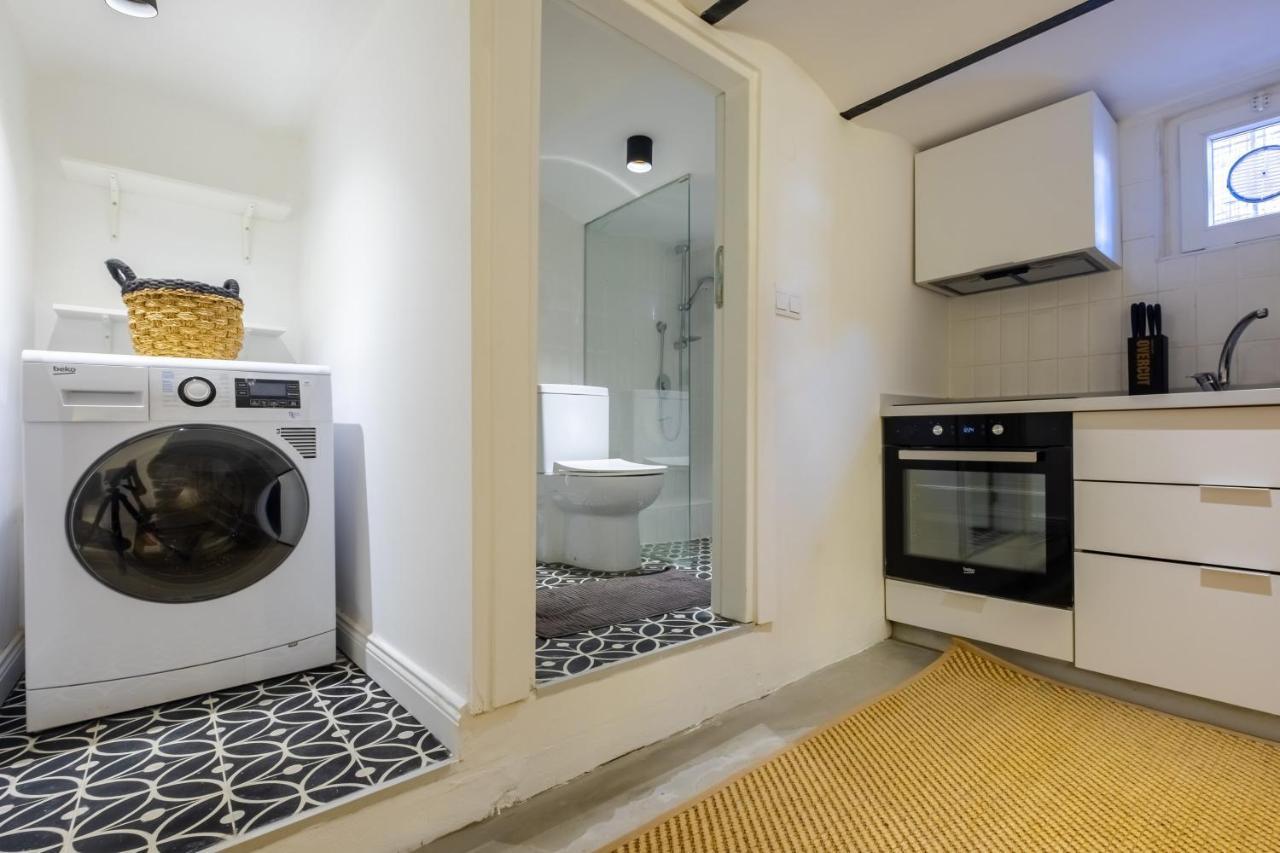 Vibrant Flat 5 Minutes Walk To Istiklal In Beyoglu Leilighet Istanbul Eksteriør bilde